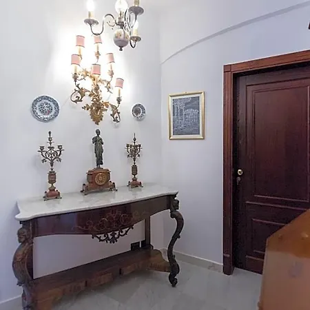 Couette-café Palazzo Doria D'angri 4*