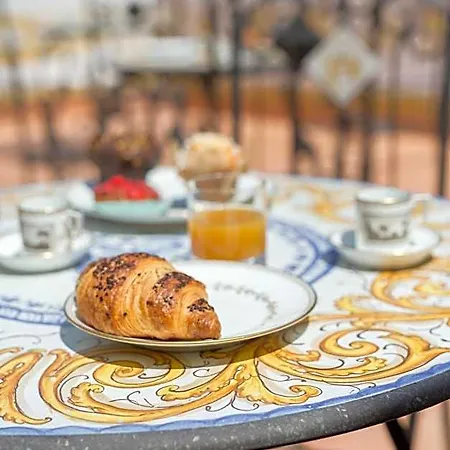Couette-café Palazzo Doria D'angri