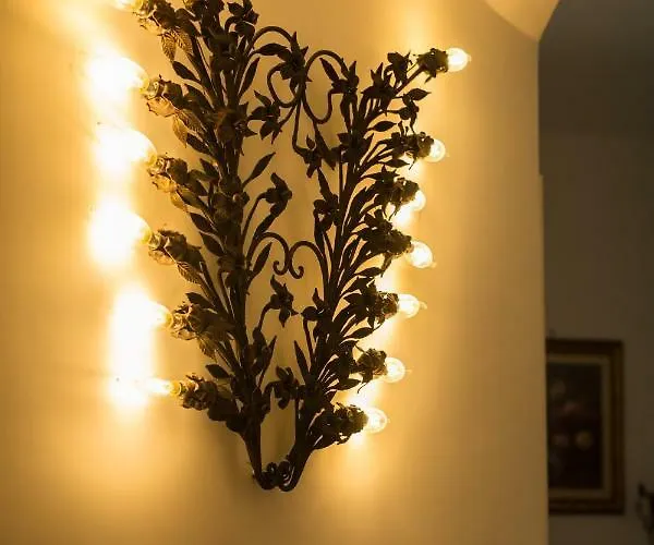 Palazzo Doria D'angri Couette-café 4*