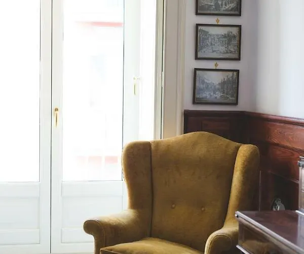 Bed and Breakfast Palazzo Doria D'angri 4*